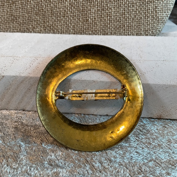 Vintage Hammered Brass Circular Buckle Style Scarf Slide - Picture 4 of 4